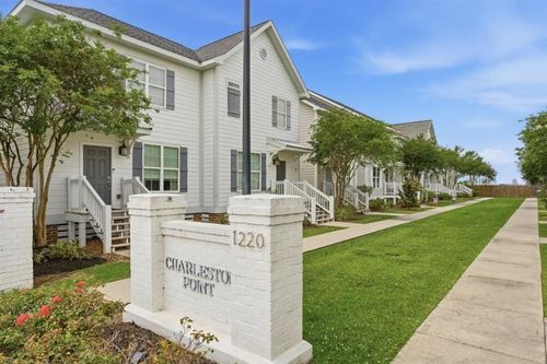 1220 Pithon St, Lake Charles, LA, 70601-5295 | Card Image