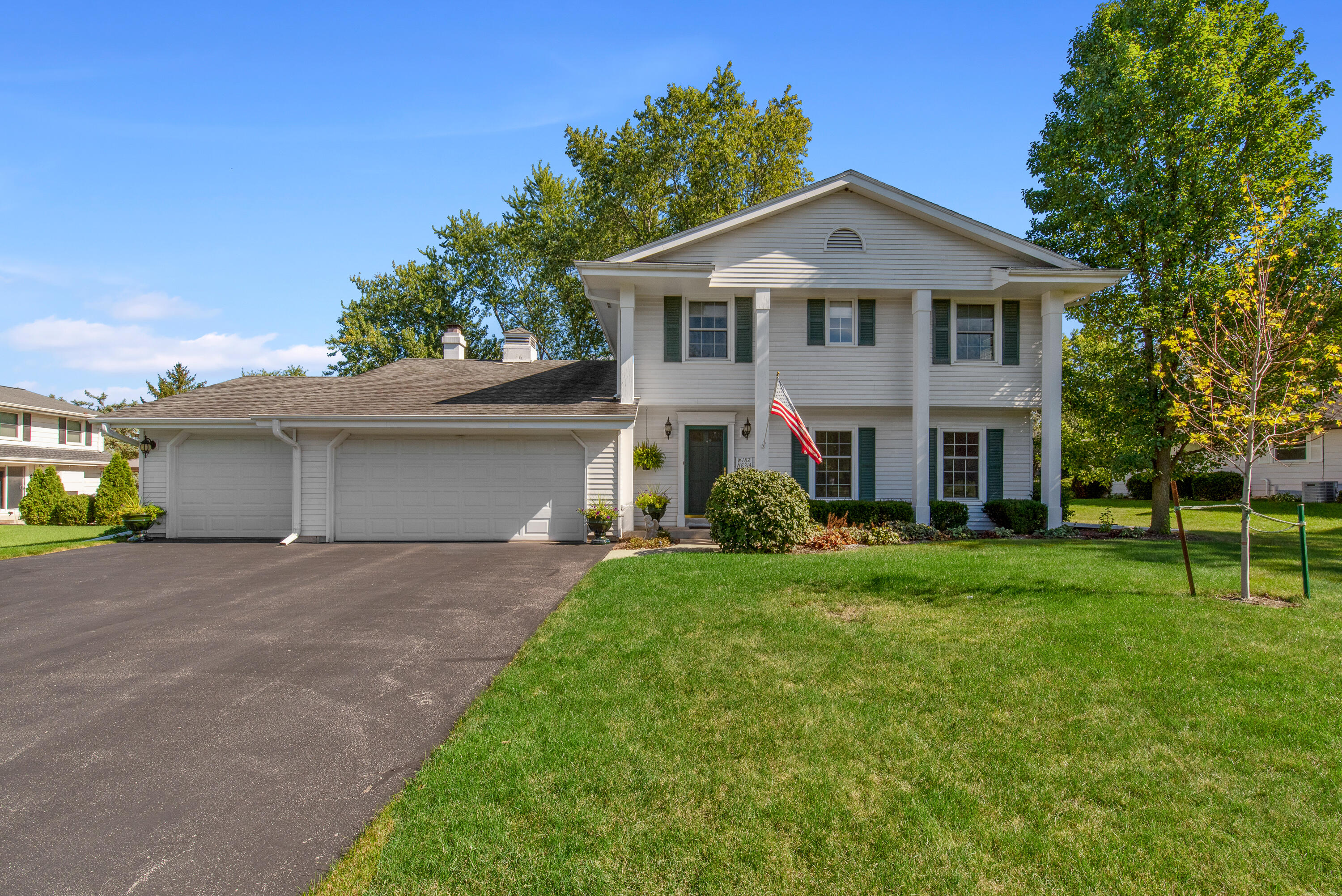 Georgetown Dr, Menomonee Falls, WI 53051