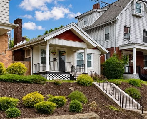 3735 Hiawatha St, Pittsburgh, PA, 15212-1707 | Card Image