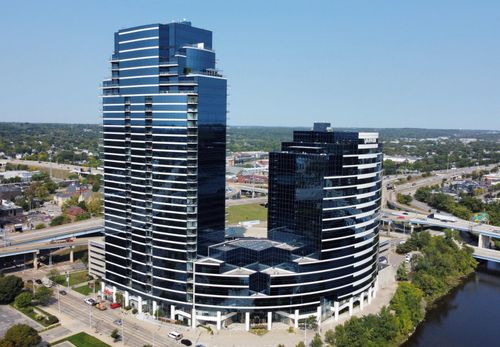 1005-335 Bridge Street Nw, Grand Rapids, MI, 49504 | Card Image
