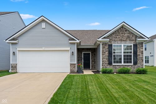 2646 Creek Bank Court, Columbus, IN, 47201 | Card Image