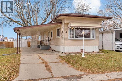 8 Malden Hill Dr, Amherstburg, ON, N9V3E1 | Card Image