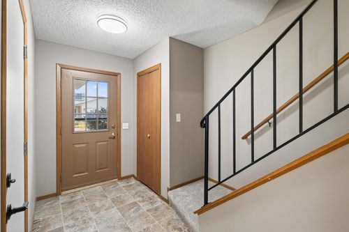 3610 156th St W, Rosemount, MN, 55068-4682 | Card Image