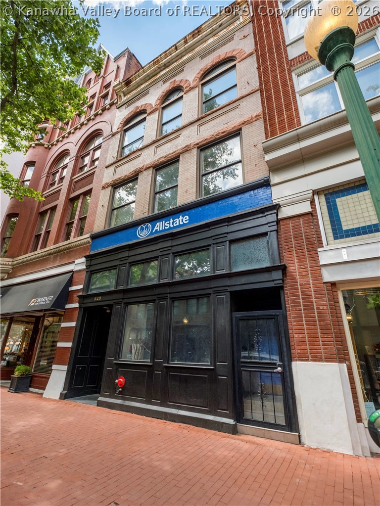 229 Capitol St, Charleston, WV 25301