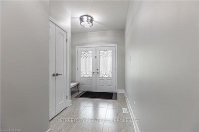 37 - 2619 Sheffield Blvd, House other with 4 bedrooms, 4 bathrooms and 4 parking in London ON | Image 3