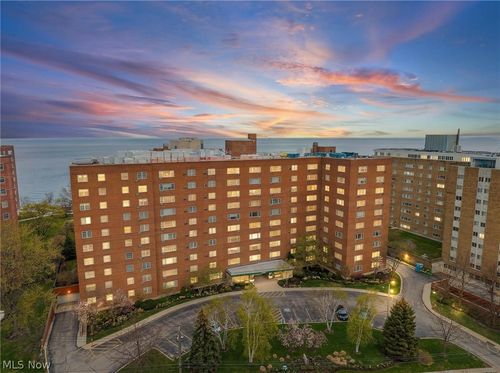 apt-915-11820 Edgewater Dr, Lakewood, OH, 44107-1797 | Card Image