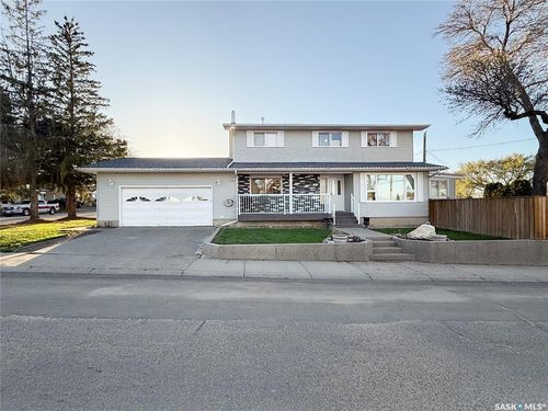 11 Conlin Dr, Swift Current, SK, S9H3A7 | Card Image