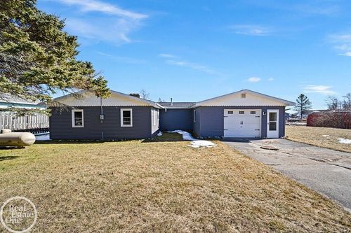 3740 E Cedar Dr, Black River, MI, 48721-9707 | Card Image