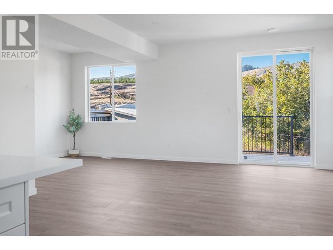 7 - 5661 Okanagan Ave, Townhouse with 3 bedrooms, 3 bathrooms and 2 parking in Vernon BC | Image 6