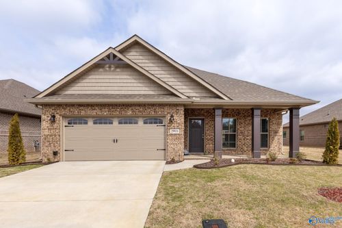 29931 Copperpenny Dr Nw, Harvest, AL, 35749-7989 | Card Image
