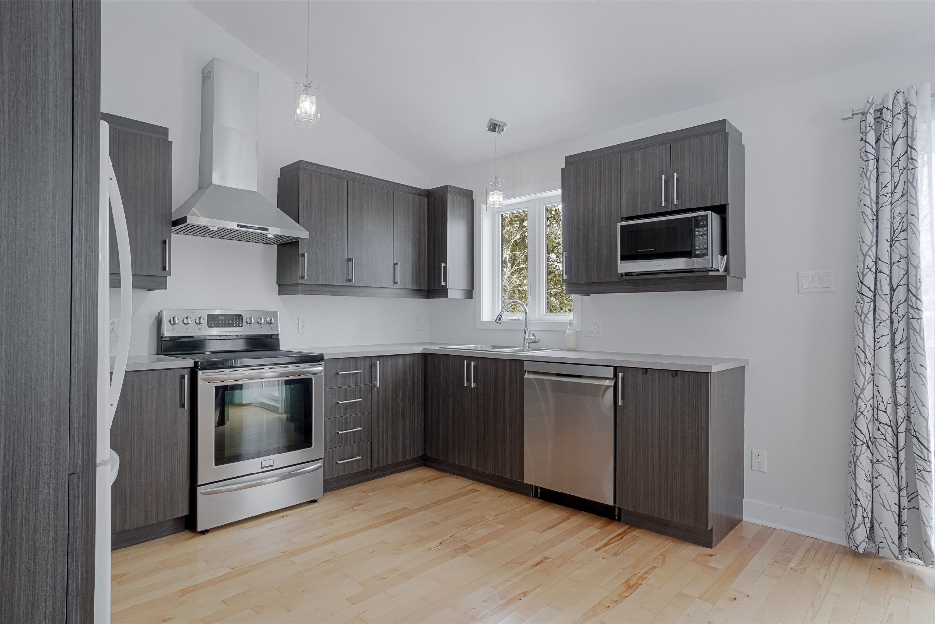 Residential in Sainte-Sophie 5