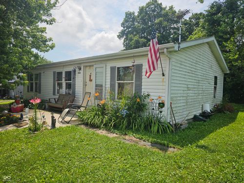 7903 Church St, Coatesville, IN, 46121-9785 | Card Image