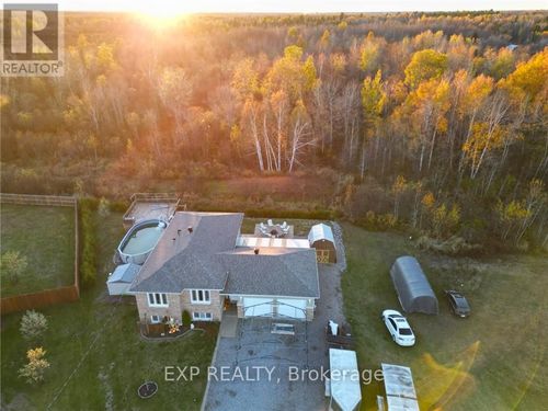 17 Balsam Crt, Sturgeon Falls, ON, P2B0B7 | Card Image
