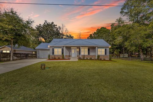 3159 Forrest Ave, Crestview, FL, 32539-8130 | Card Image