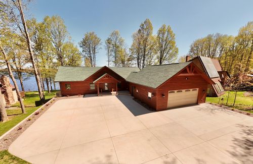 176 Sunset Shores Rd, Iron River, MI, 49935-8324 | Card Image