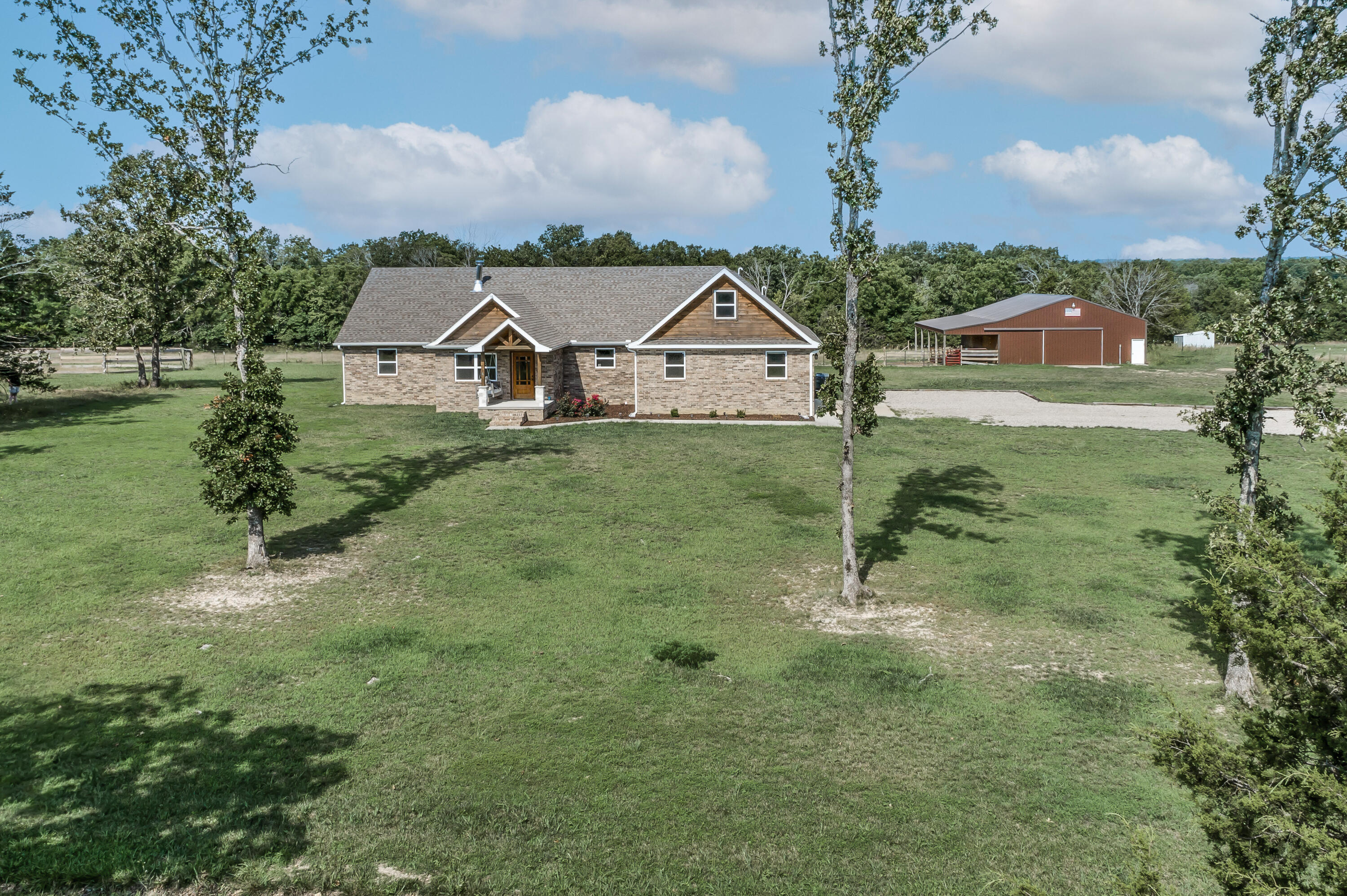 Peters Dr, Seymour, MO 65746