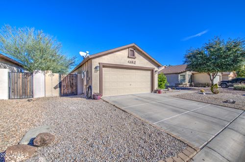 6872 E Pine Way, Florence, AZ, 85132-8055 | Card Image