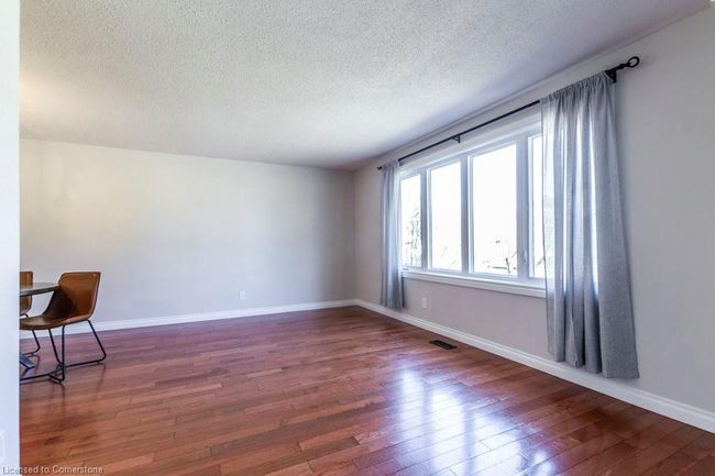 43 Briar Knoll Dr, House other with 3 bedrooms, 2 bathrooms and 4 parking in Kitchener ON | Image 6
