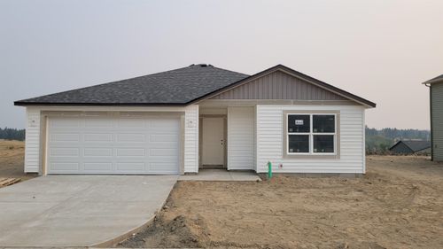 818 E K St, Deer Park, WA, 99006-4026 | Card Image