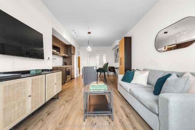 402 - 170 Chiltern Hill Rd, Condo with 2 bedrooms, 2 bathrooms and 1 parking in York ON | Image 12
