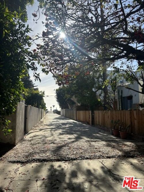 7-27 Eastwind St, Marina del Rey, CA, 90292-7846 | Card Image