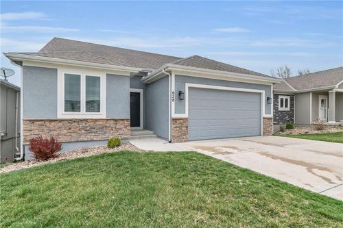 628 Nw 110th St, Kansas City, MO, 64155-1705 | Card Image