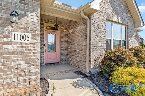 11006 Thorne Dr Nw, Madison, AL, 35757-6982 | Card Image