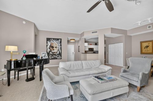 108-806 E Windward Way, Lantana, FL, 33462 | Card Image