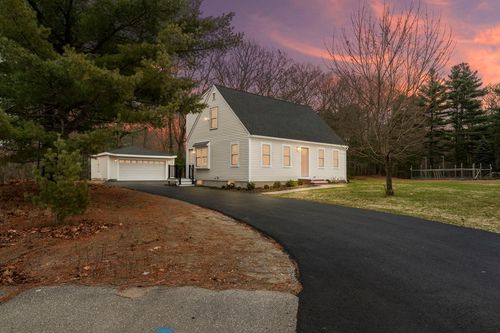 7 Harrison Eaton Ln, Amesbury, MA, 01913-5314 | Card Image