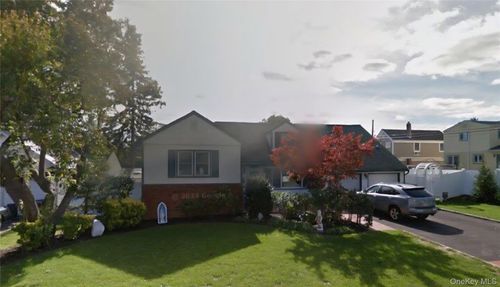 159 Avon Pl, West Hempstead, NY, 11552-1623 | Card Image