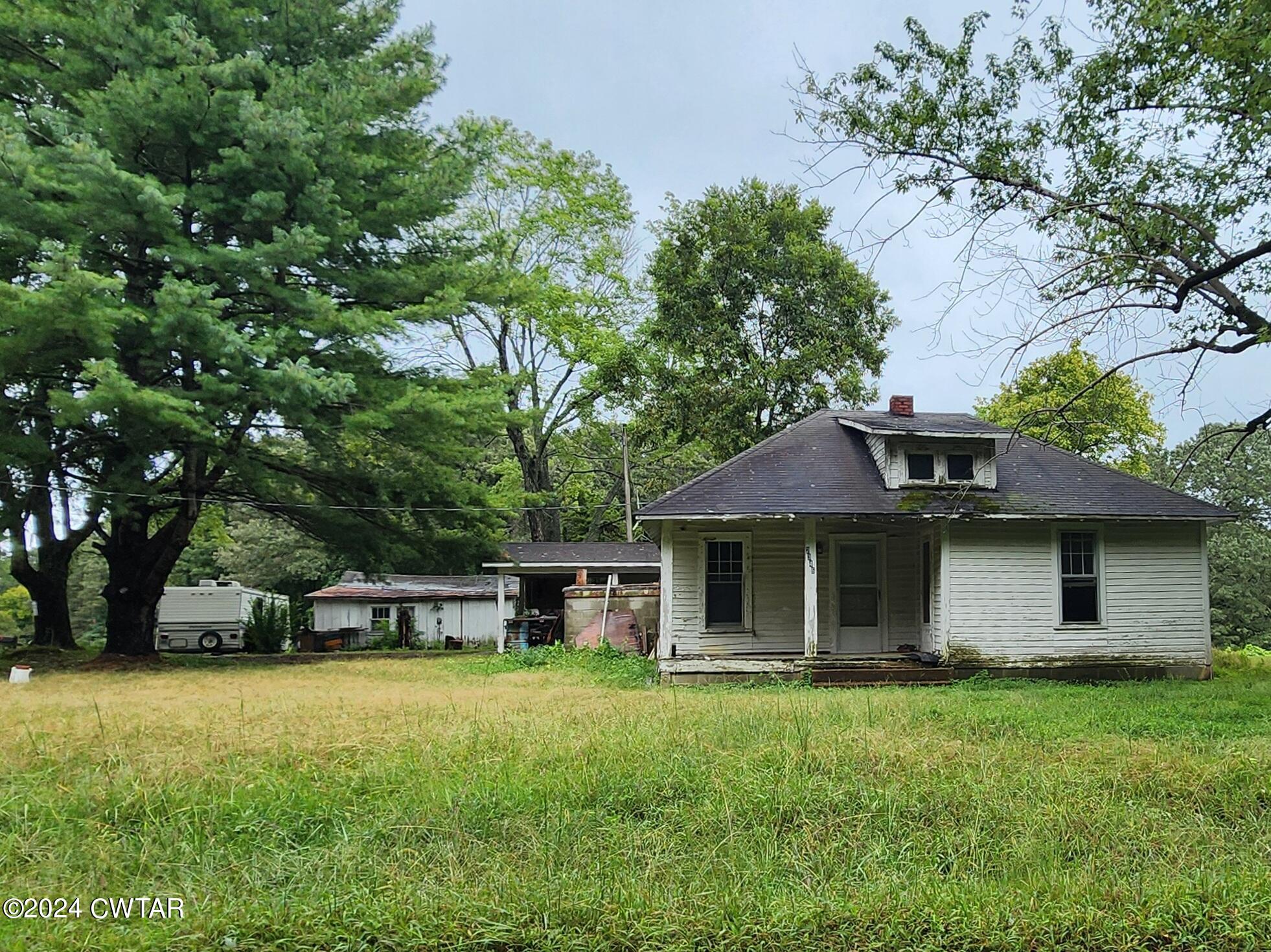 Riverside Dr, Jackson, TN 38301