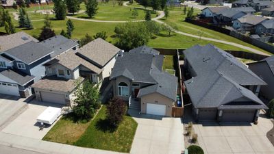 299 Tartan Cir W, House detached with 3 bedrooms, 3 bathrooms and 3 parking in Lethbridge AB | Image 3