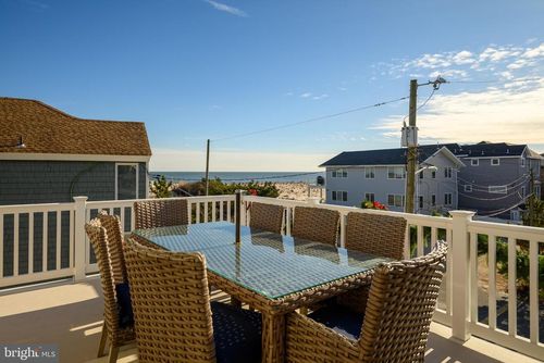 211 Stratford Ave, BEACH HAVEN, NJ, 08008-1359 | Card Image