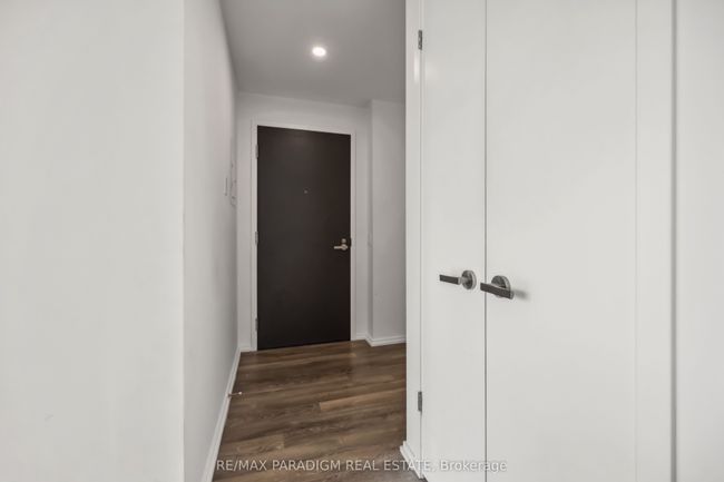 4301 - 197 Yonge St, Condo with 1 bedrooms, 1 bathrooms and null parking in Toronto ON | Image 8