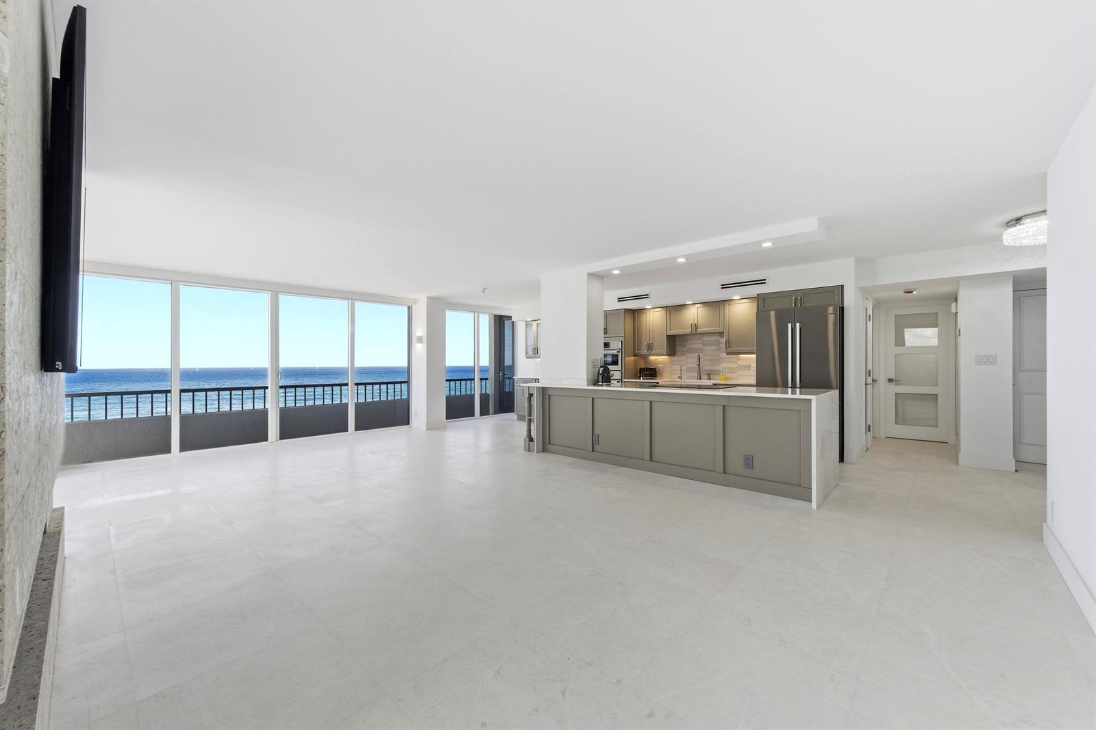 Residential in Singer Island 5