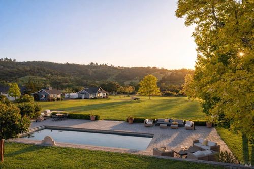 416 Royal Meadows Ct, Santa Rosa, CA, 95404-1400 | Card Image