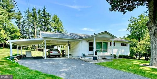 13709 Fir Tree Ln, CRESAPTOWN, MD, 21502-5984 | Card Image