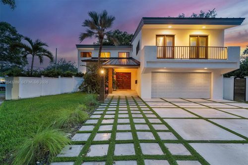 9200 Ne 12th Ave, Miami Shores, FL, 33138-2997 | Card Image