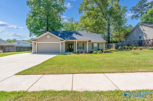 128 Lamirda Ct Nw, Huntsville, AL, 35810-6408 | Card Image
