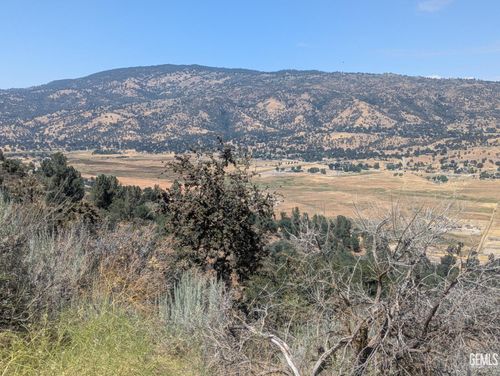 27581 Skyline Dr, Tehachapi, CA, 93561-9159 | Card Image