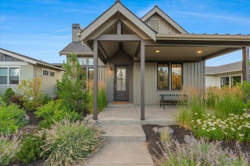 1153 Nw Mt Washington Dr, Bend, OR, 97703-7330 | Card Image