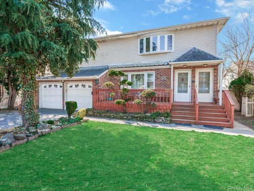 1543 Sweetman Ave, Elmont, NY, 11003-3049 | Card Image