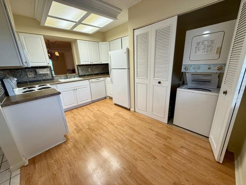 303-2212 S Cypress Bend Drive, Pompano Beach, FL, 33069 | Card Image