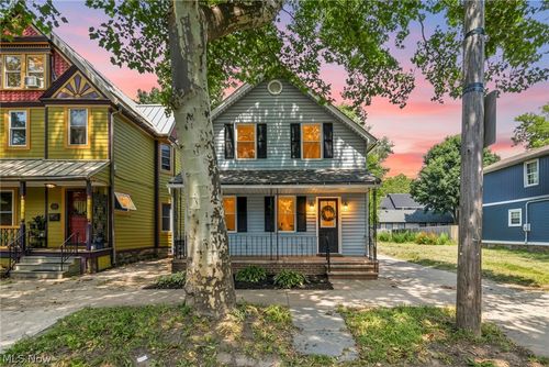 3210 Monroe Ave, Cleveland, OH, 44113-3950 | Card Image