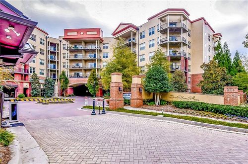 120-200 River Vista Dr, Atlanta, GA, 30339-7604 | Card Image