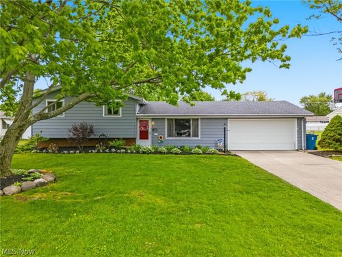 2533 W 37th Street, Lorain, OH, 44053 | Card Image