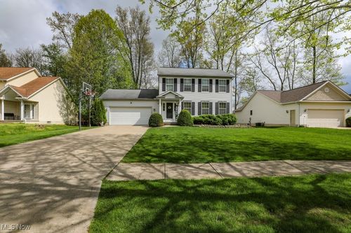 1016 Susan Rd, Ravenna, OH, 44266-3583 | Card Image