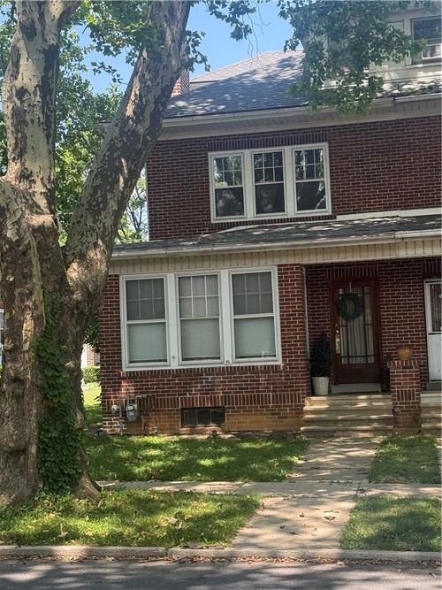 2-2403 W Allen St, Allentown, PA, 18104-4900 | Card Image