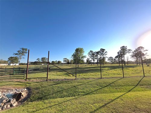 730 County Road 6610, Dayton, TX, 77535-3150 | Card Image