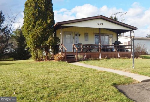 549 Springhouse Ct, NORTH WALES, PA, 19454-1145 | Card Image